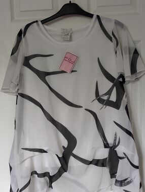 FDJ Collection White Sheer Tunic with Black Abstract Brushprint